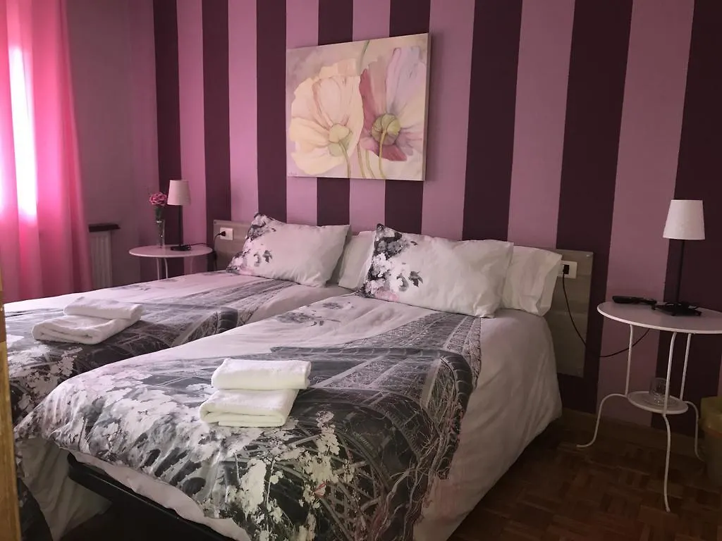 ***** Konukevi Alojamientos Olga Pamplona İspanya