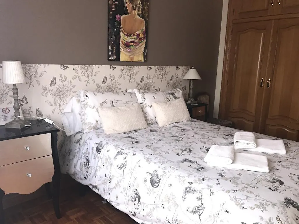 Alojamientos Olga Pamplona İspanya